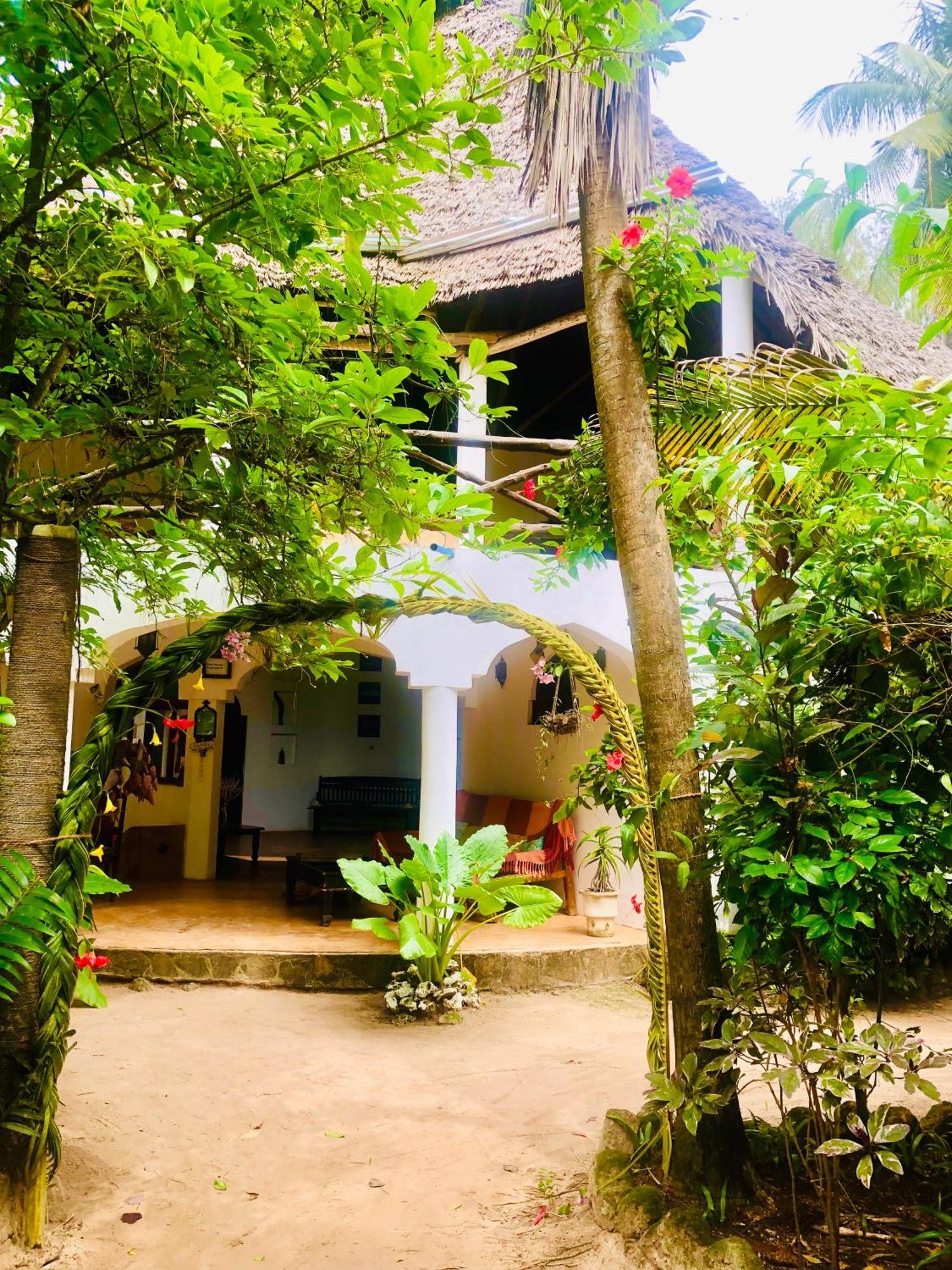 Casa Umoja Pensjonat 3*
