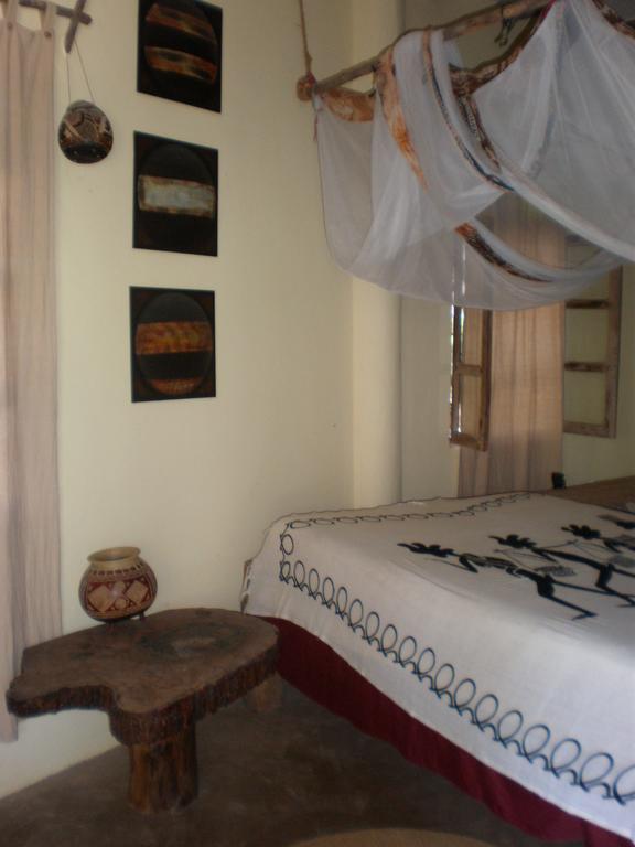 Guest house Casa Umoja 3*
